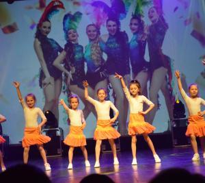 LATINO GIRLS & LATINO SOLO